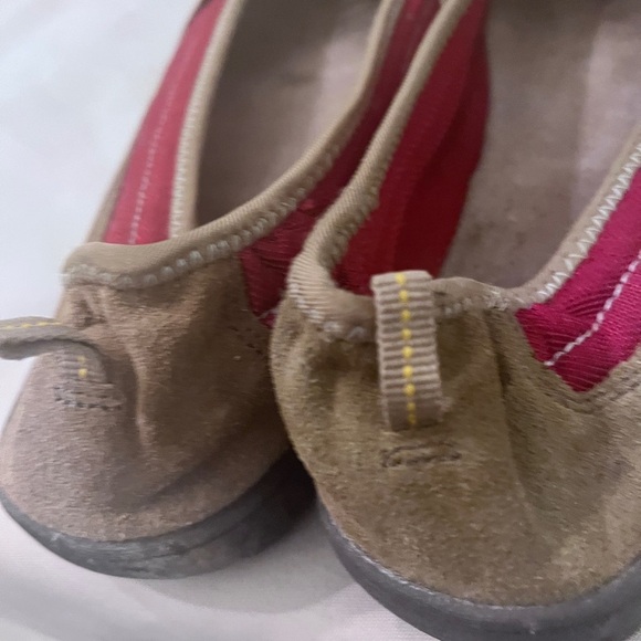 Sporty Red and Tan Women's Shoes - Picture 3 of 16